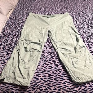 Cargo windbreaker pants from Garage